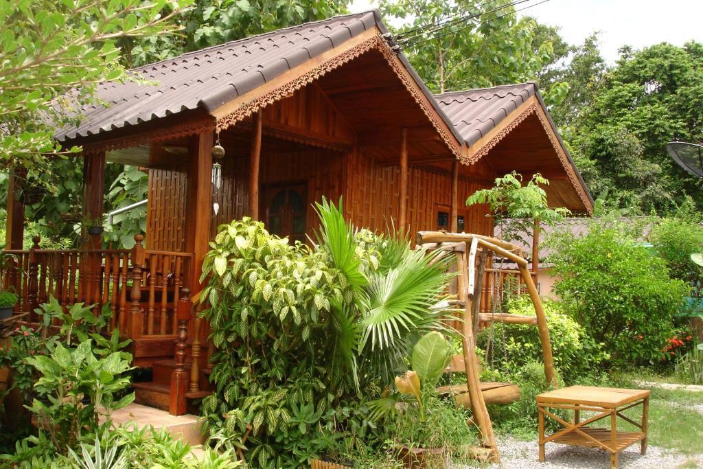 Home Stay Stc Bed And Breakfast Udon Thani Extérieur photo